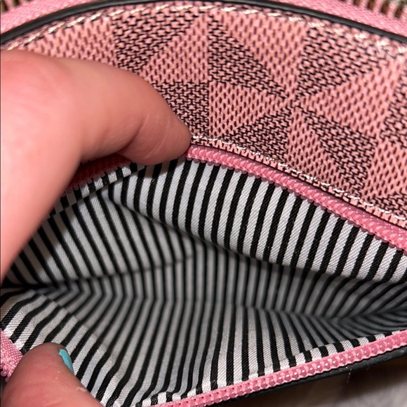 Kate Spade Crossbody Bag in Pink and Cream - Picture 5 of 6